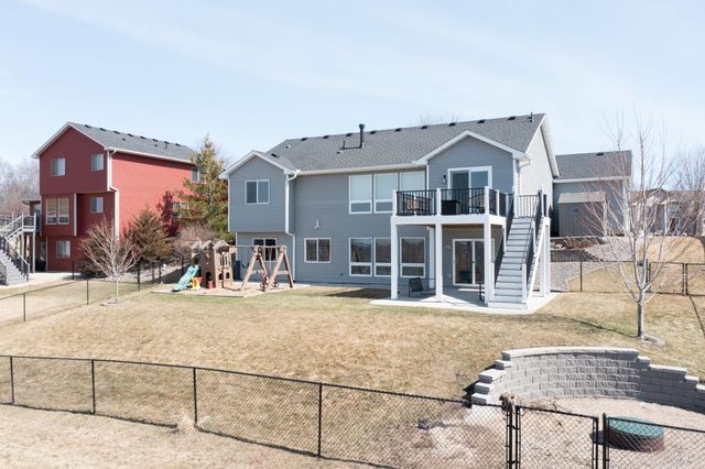 932 Farmers Ridge Trail, Belle Plaine, MN 56011