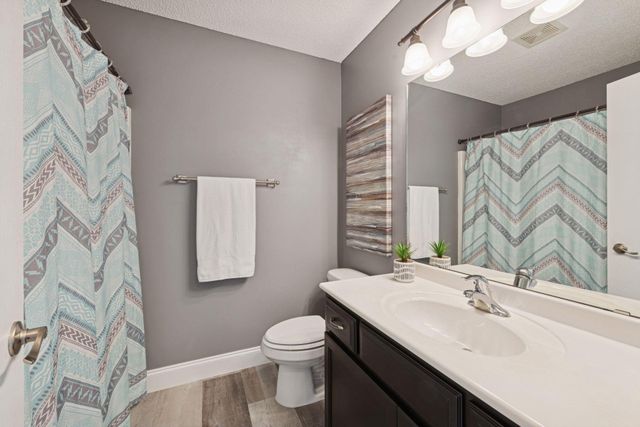 932 Farmers Ridge Trail, Belle Plaine, MN 56011