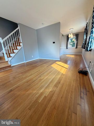 113 S GORDON ST, Alexandria, VA 22304