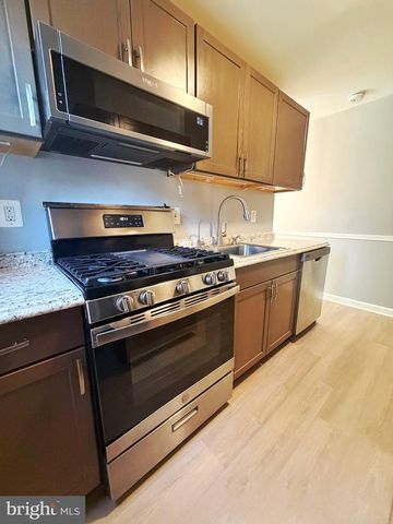 113 S GORDON ST, Alexandria, VA 22304