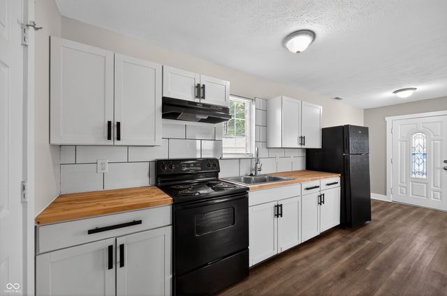 5020 Elliott Avenue, Indianapolis, IN 46201