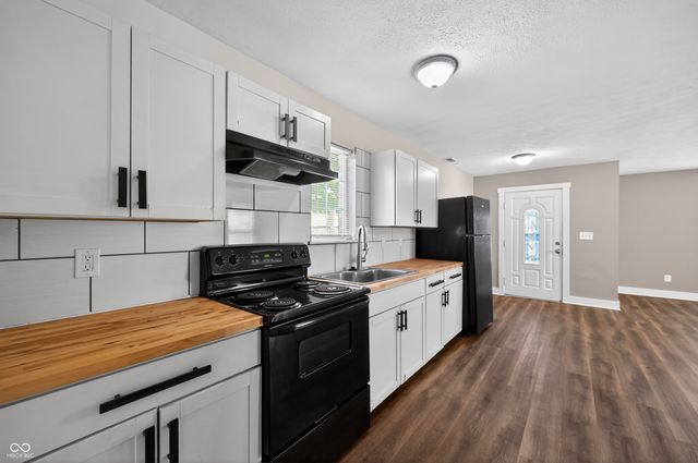 5020 Elliott Avenue, Indianapolis, IN 46201