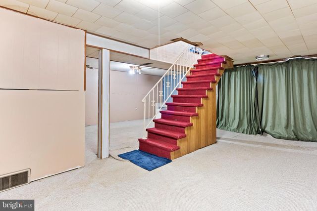 16 NISSLEY DR, Middletown, PA 17057