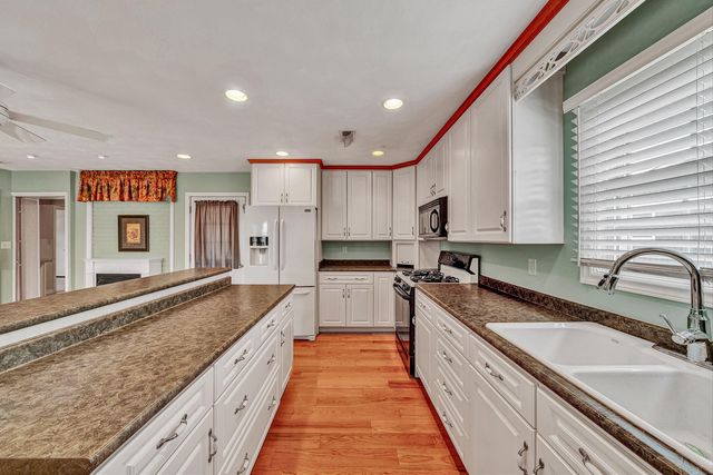 7633 Deer Branch RD, Roanoke, VA 24019