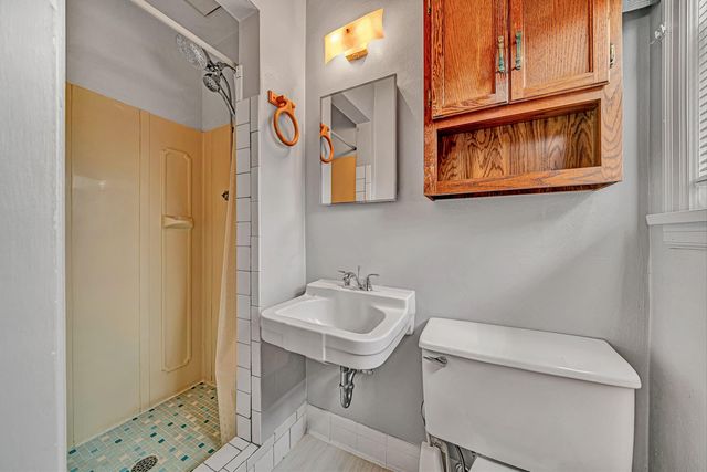 7633 Deer Branch RD, Roanoke, VA 24019