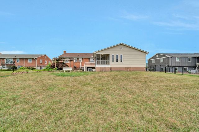 7633 Deer Branch RD, Roanoke, VA 24019