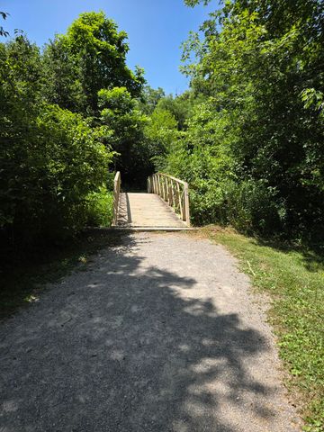 7633 Deer Branch RD, Roanoke, VA 24019
