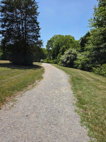 7633 Deer Branch RD, Roanoke, VA 24019