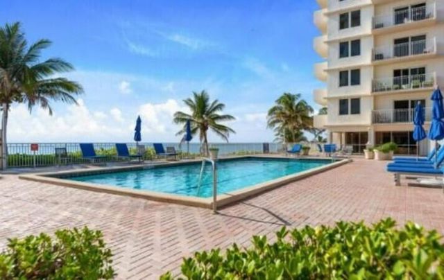 3215 S Ocean Boulevard 303, Highland Beach, FL 33487