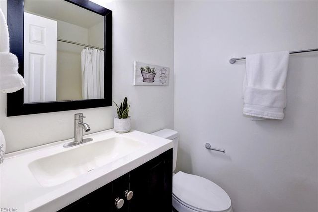 109 Norman Davis DR, Toano, VA 23168