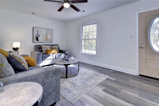 109 Norman Davis DR, Toano, VA 23168