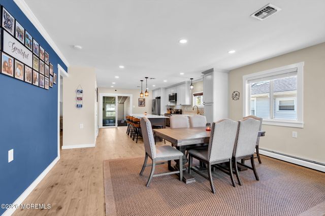 61 Falmouth Street, Toms River, NJ 08757