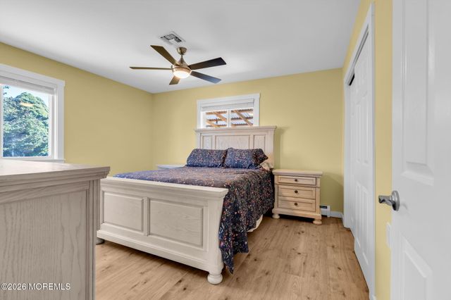 61 Falmouth Street, Toms River, NJ 08757