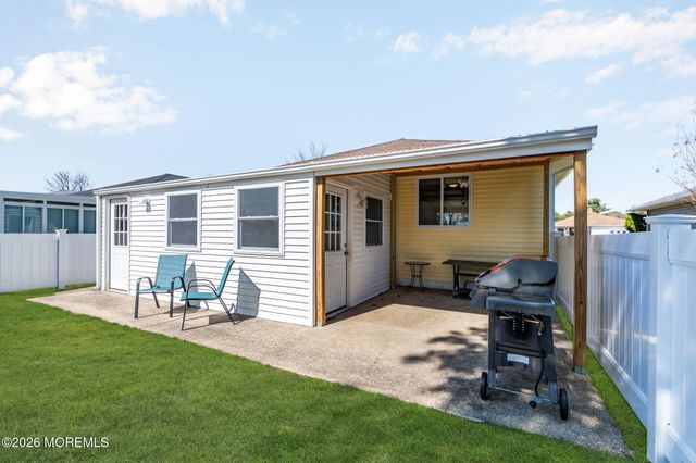 61 Falmouth Street, Toms River, NJ 08757