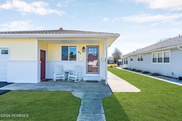 61 Falmouth Street, Toms River, NJ 08757