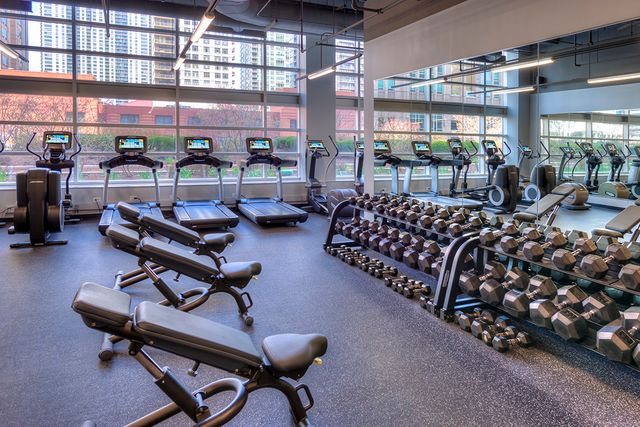 545 N Dearborn Street 2102, Chicago, IL 60654