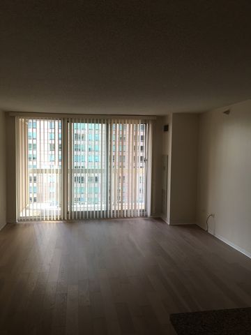 545 N Dearborn Street 2102, Chicago, IL 60654