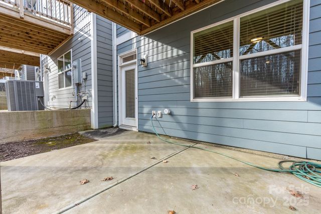 10211 Glenmere Creek Circle, Charlotte, NC 28262