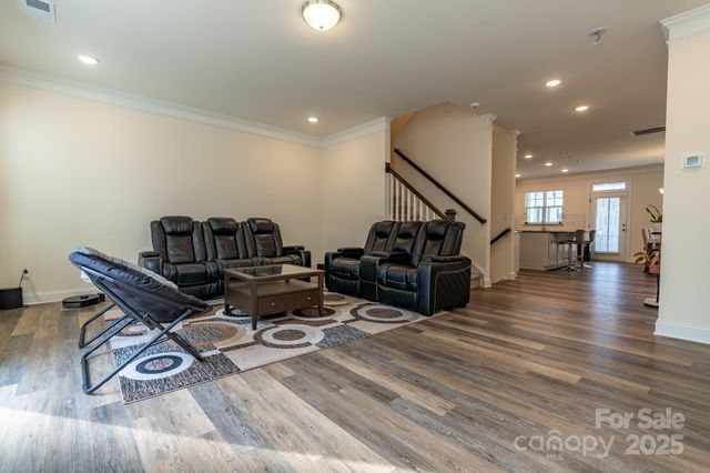 10211 Glenmere Creek Circle, Charlotte, NC 28262