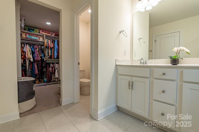 10211 Glenmere Creek Circle, Charlotte, NC 28262