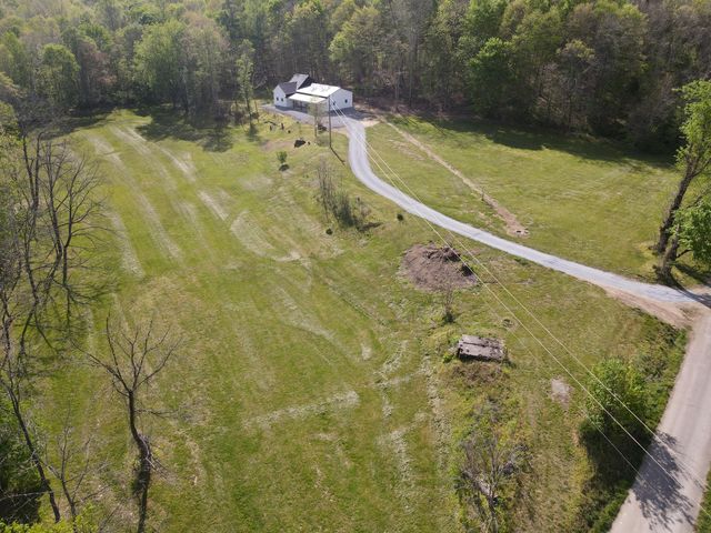 2748 Damron Creek Road, Russell Springs, KY 42642
