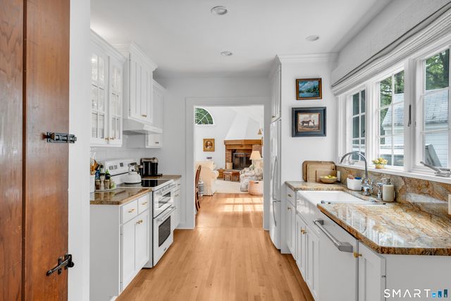 5 Coughlin Road, Killingworth, CT 06419