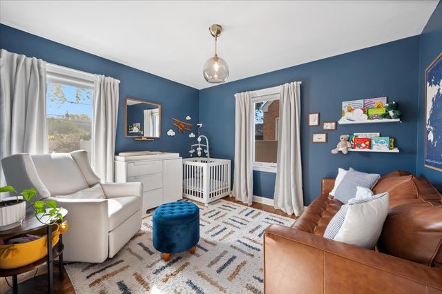 7457 W Ardmore Avenue, Chicago, IL 60631