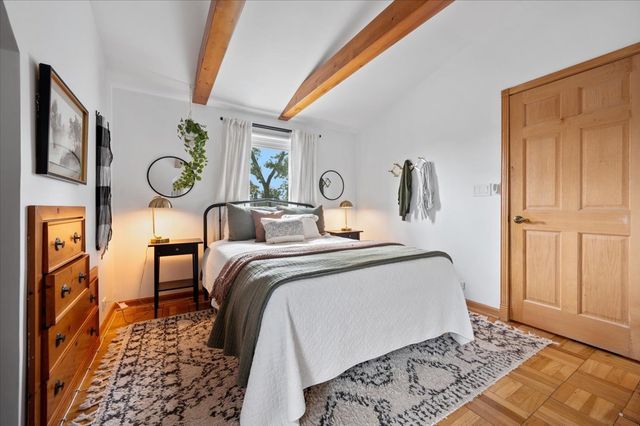 7457 W Ardmore Avenue, Chicago, IL 60631