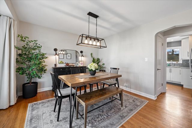 7457 W Ardmore Avenue, Chicago, IL 60631