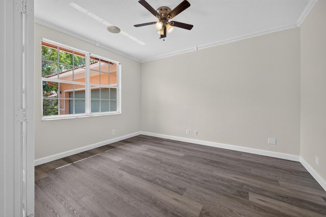 1169 Peregrine Way, Weston, FL 33327
