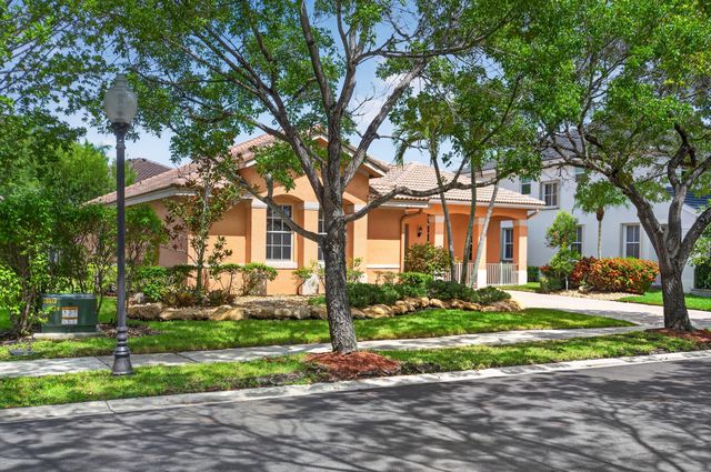 1169 Peregrine Way, Weston, FL 33327