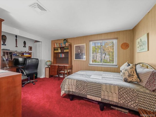 21 Halston Lane, Coram, NY 11727
