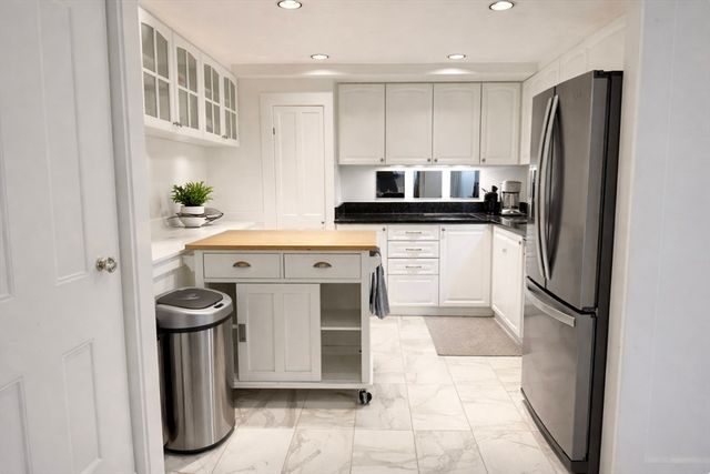 133 Commonwealth Ave 1, Boston, MA 02116