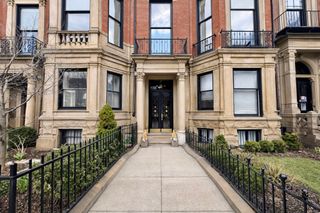 133 Commonwealth Ave 1, Boston, MA 02116