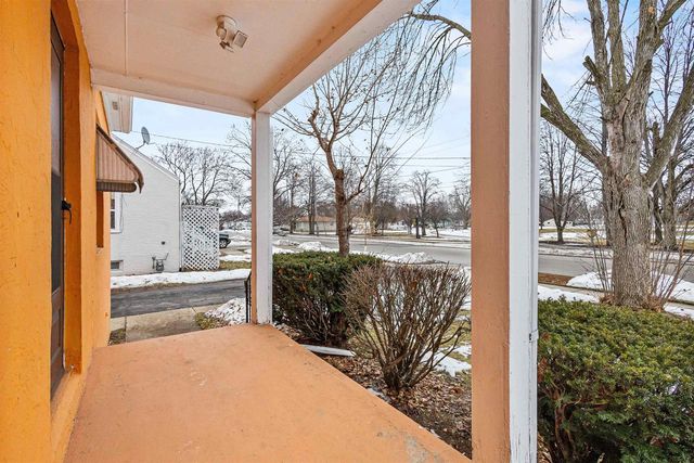 1463 EASTMAN AVENUE, Green Bay, WI 54302