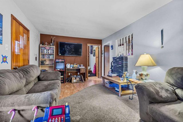 1463 EASTMAN AVENUE, Green Bay, WI 54302