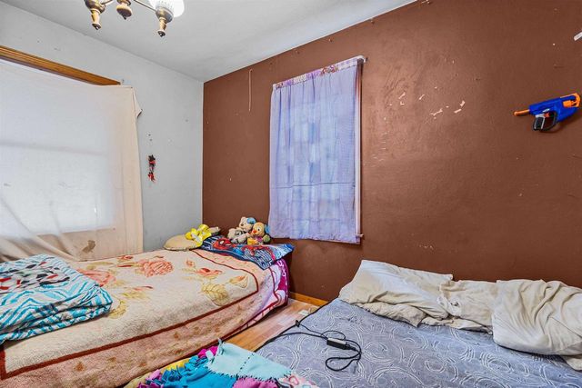 1463 EASTMAN AVENUE, Green Bay, WI 54302