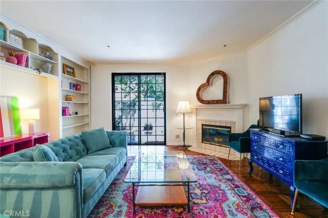 235 S Holliston 114, Pasadena, CA 91106