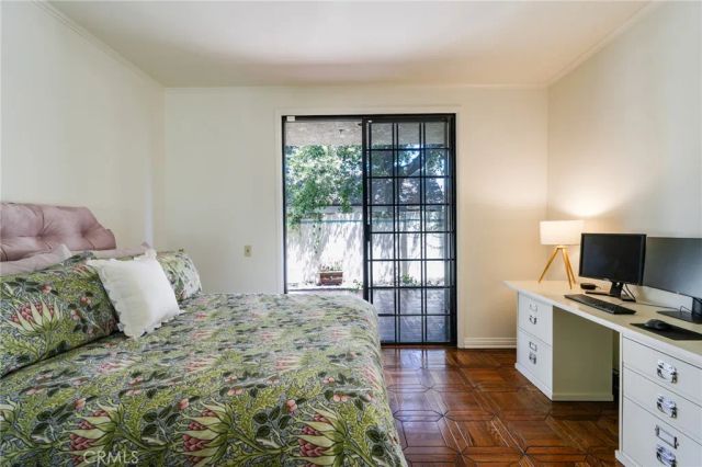 235 S Holliston 114, Pasadena, CA 91106