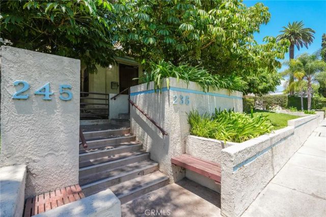 235 S Holliston 114, Pasadena, CA 91106