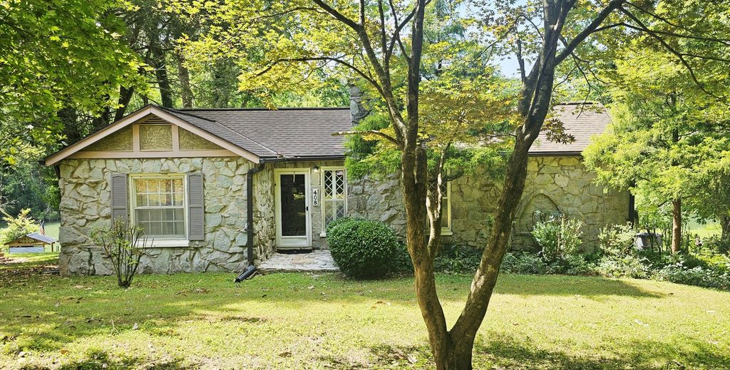 408 Westwood Dr, Mcminnville, TN 37110