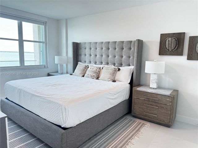 800 Claughton Island Dr 502, Miami, FL 33131
