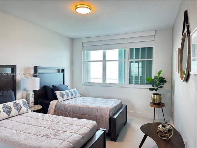 800 Claughton Island Dr 502, Miami, FL 33131
