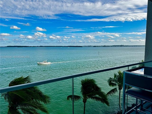800 Claughton Island Dr 502, Miami, FL 33131