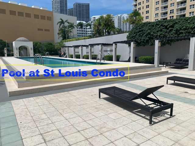 800 Claughton Island Dr 502, Miami, FL 33131