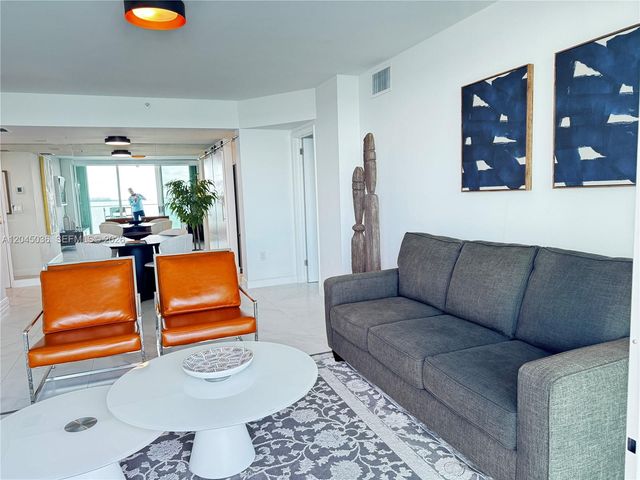 800 Claughton Island Dr 502, Miami, FL 33131