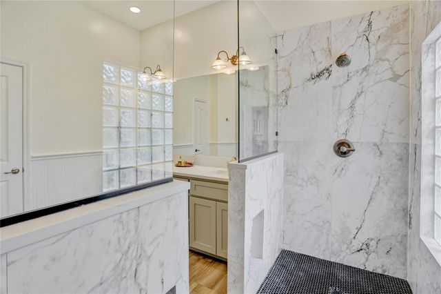 9407 Oratorio Court, Houston, TX 77040