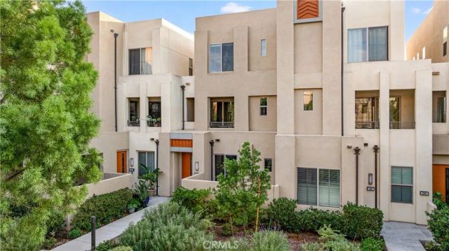 108 Cadence, Irvine, CA 92618