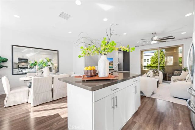 108 Cadence, Irvine, CA 92618