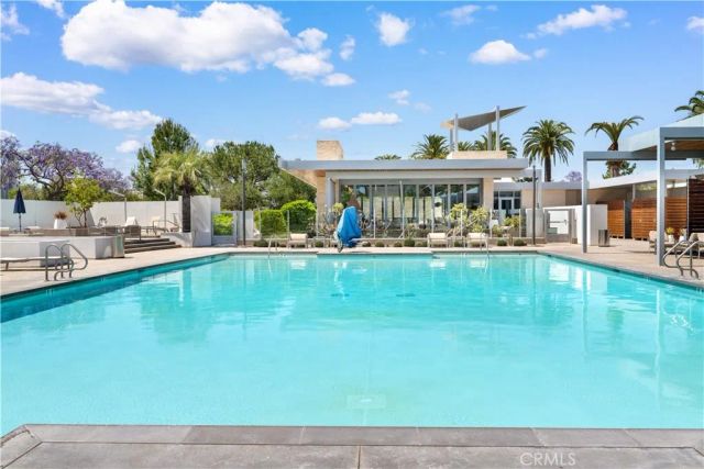 108 Cadence, Irvine, CA 92618